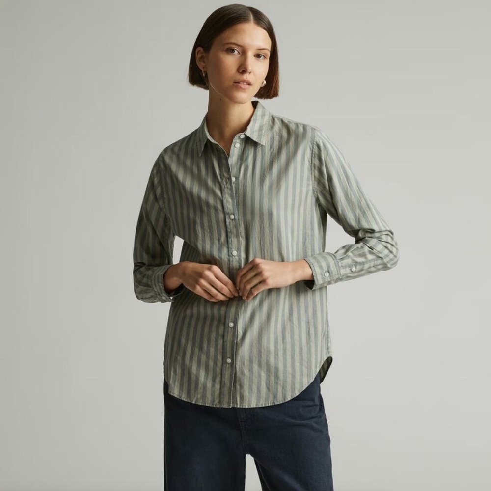 Women’s sage green Everlane button-down shirt